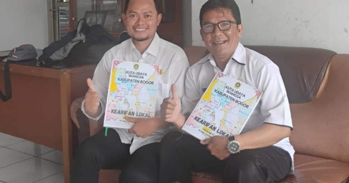 Dukung Visi Rudy Susmanto, Dua Kepala Sekolah di Cisarua Terbitkan Buku Kearifan Lokal Bogor