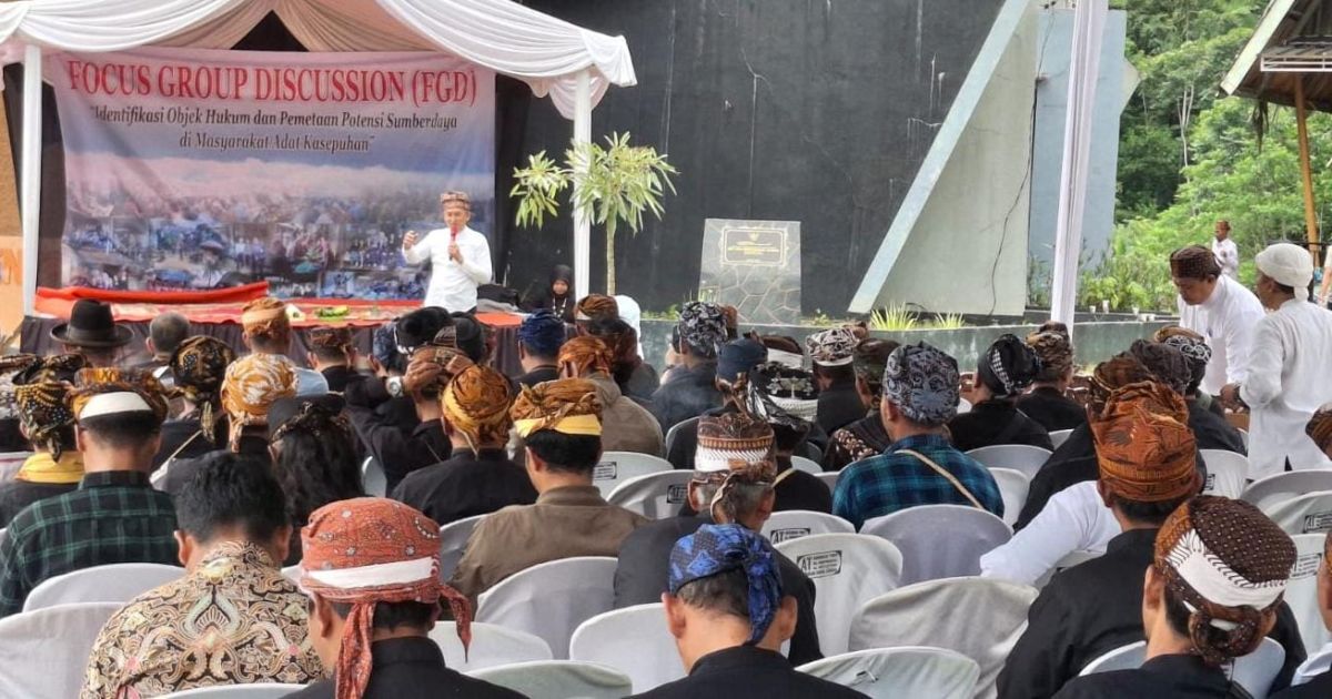 FGD di Lebak bahas legalitas tanah adat dan ketahanan pangan Kasepuhan. Delapan Kasepuhan telah kantongi SK hutan adat seluas 8.300 hektare.