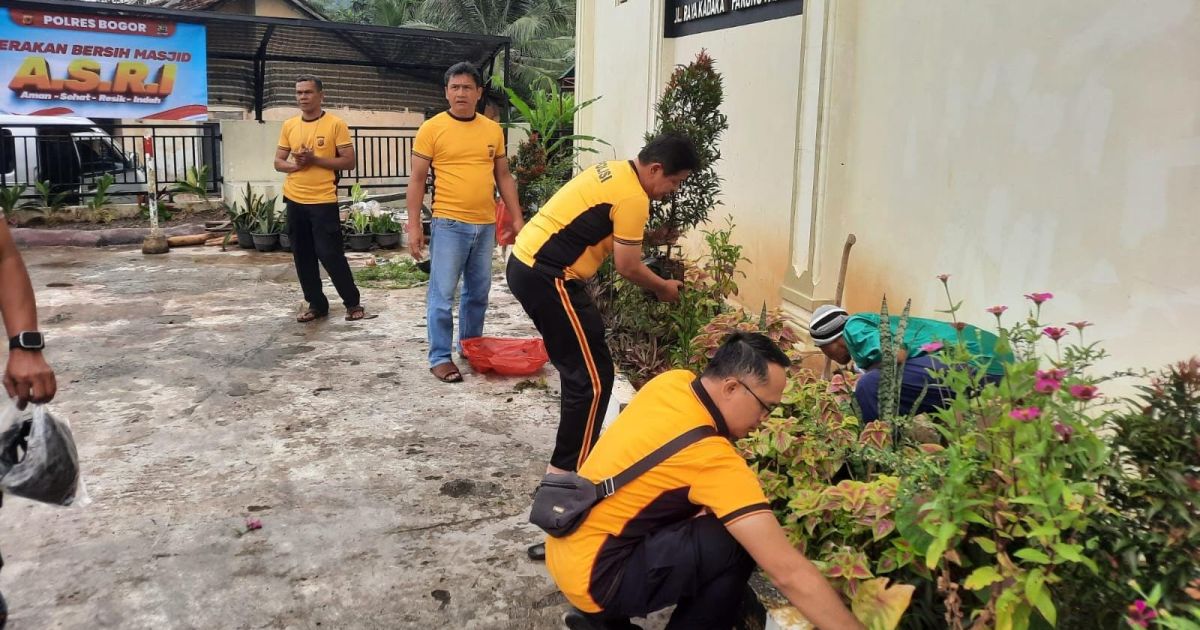 Sambut Ramadan 1447 H, Polsek Cigudeg Gelar GEBER ASRI di Masjid Baitul Taqdish