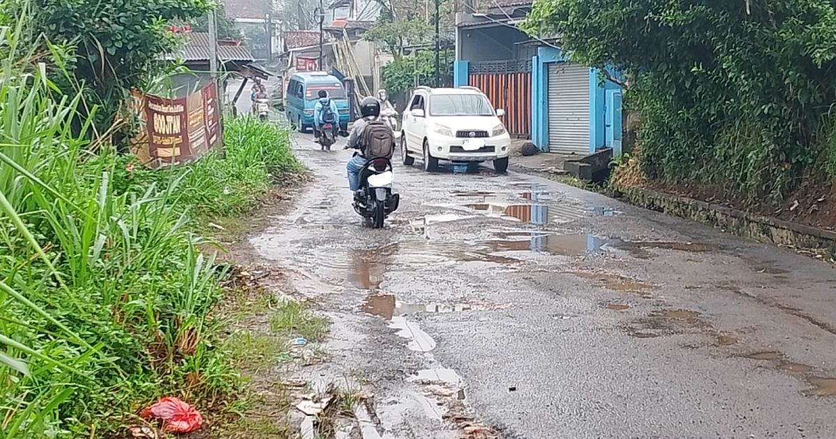 Jalan Gn. Galuga–Ciampea Berlubang, Pengendara Diminta Waspada