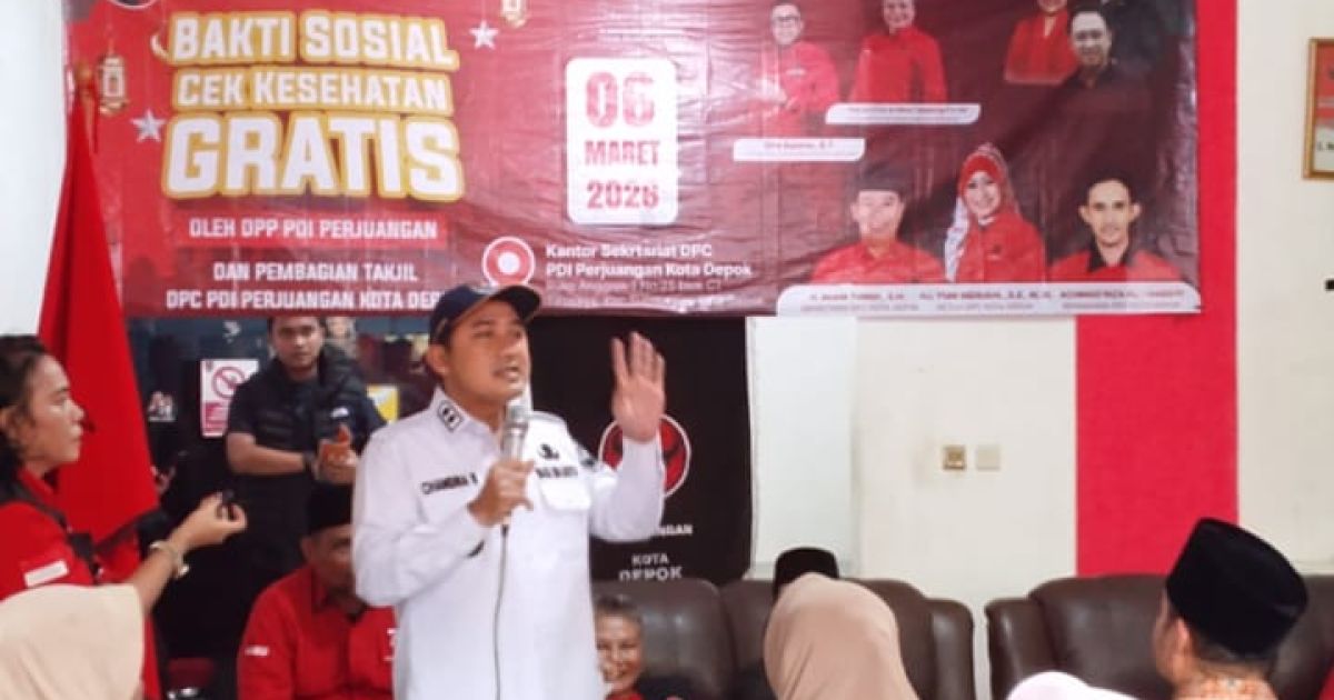 Wakil Wali Kota Depok, Chandra Rahmansyah, menyampaikan apresiasi atas kegiatan bakti sosial pemeriksaan kesehatan gratis yang digelar Dewan Pimpinan Cabang (DPC) PDI Perjuangan Kota Depok di Kantor Sekretariat DPC PDI Perjuangan, Depok.