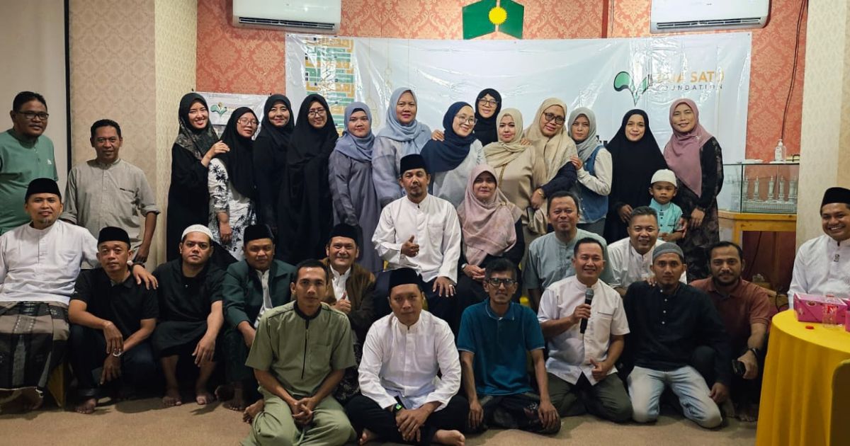 21 Foundation Gelar Santunan Yatim dan Buka Puasa Bersama Alumni Darunnajah