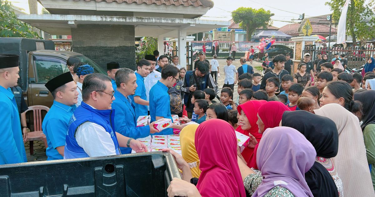 KNPI Kabupaten Bogor Gelar Roadshow Ramadhan, Warga Leuwiliang Antusias