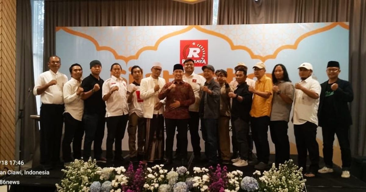 Relawan Prabowo Gibran Perkuat Soliditas, Gelar Silaturahmi, dan Salurkan Bantuan Pendidikan