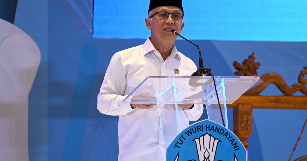 Wamendikdasmen Atip Latipulhayat soroti lemahnya koordinasi pusat-daerah yang menghambat mutu pendidikan di Indonesia.