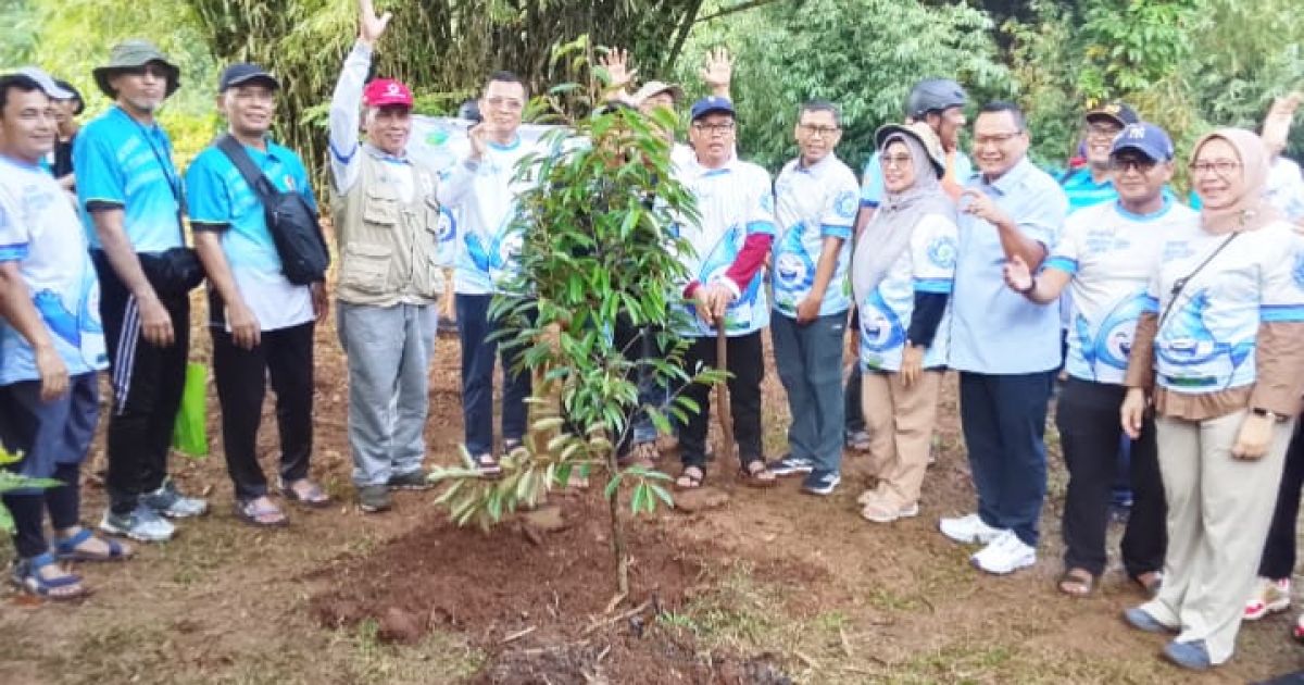 Hari Air Sedunia 2026, Tirta Asasta Aksi Nyata Bersihkan Sungai Ciliwung