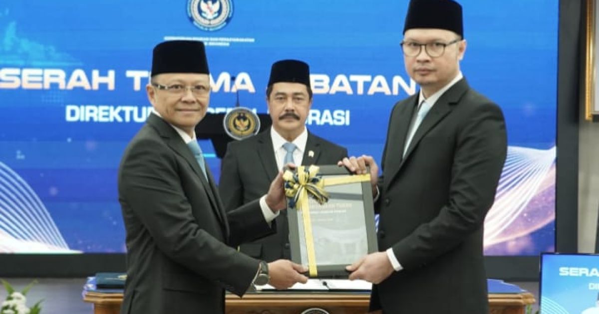 Menteri Imipas Agus Andrianto melantik Dirjen Imigrasi baru Hendarsam Marantoko Rabu (1/4/2026), di Jakarta.