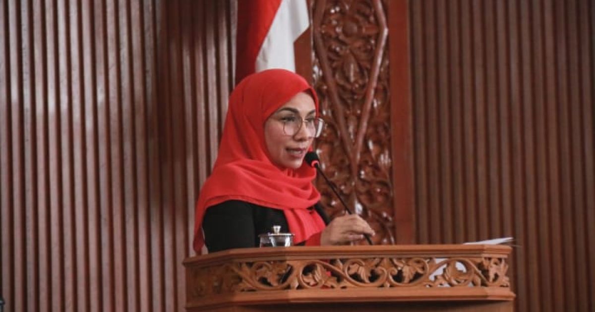 Fraksi PDI Perjuangan DPRD Depok soroti 3 Raperda strategis, tekankan pembangunan harus adil, inklusif, dan berpihak pada rakyat.