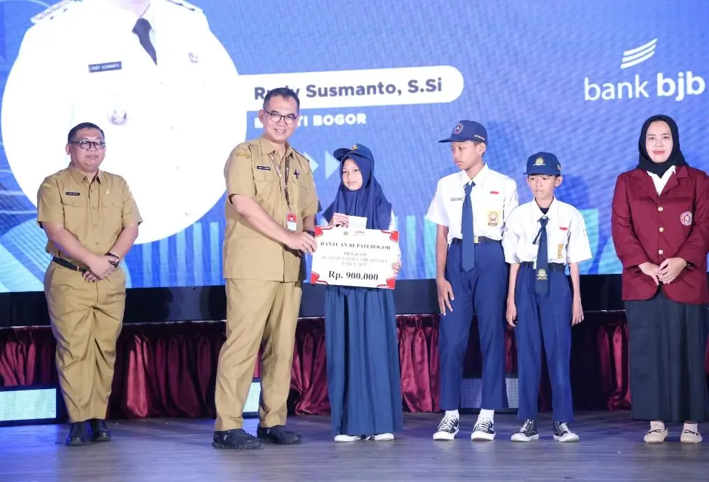 Pemkab Bogor Luncurkan Beasiswa SMP, 16.335 Siswa Swasta Terima Manfaat