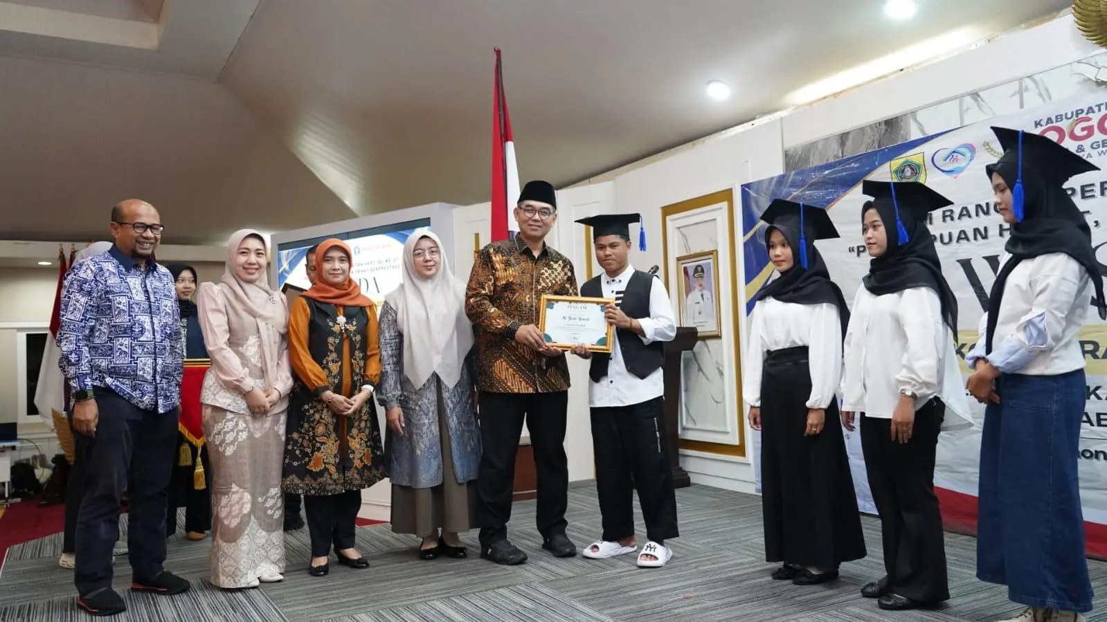Cegah Pernikahan Dini, Pemkab Bogor Wisuda Peserta Sekolah Pra Nikah