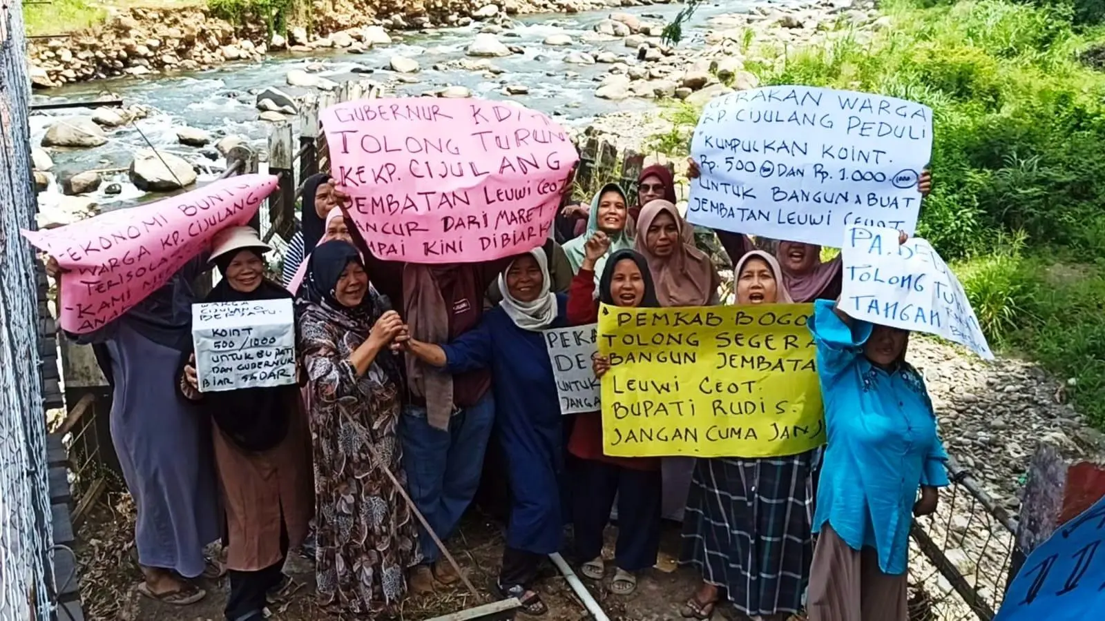 Hampir Setahun Terputus, Warga Cijulangmuara Desak Perbaikan Jembatan Penghubung