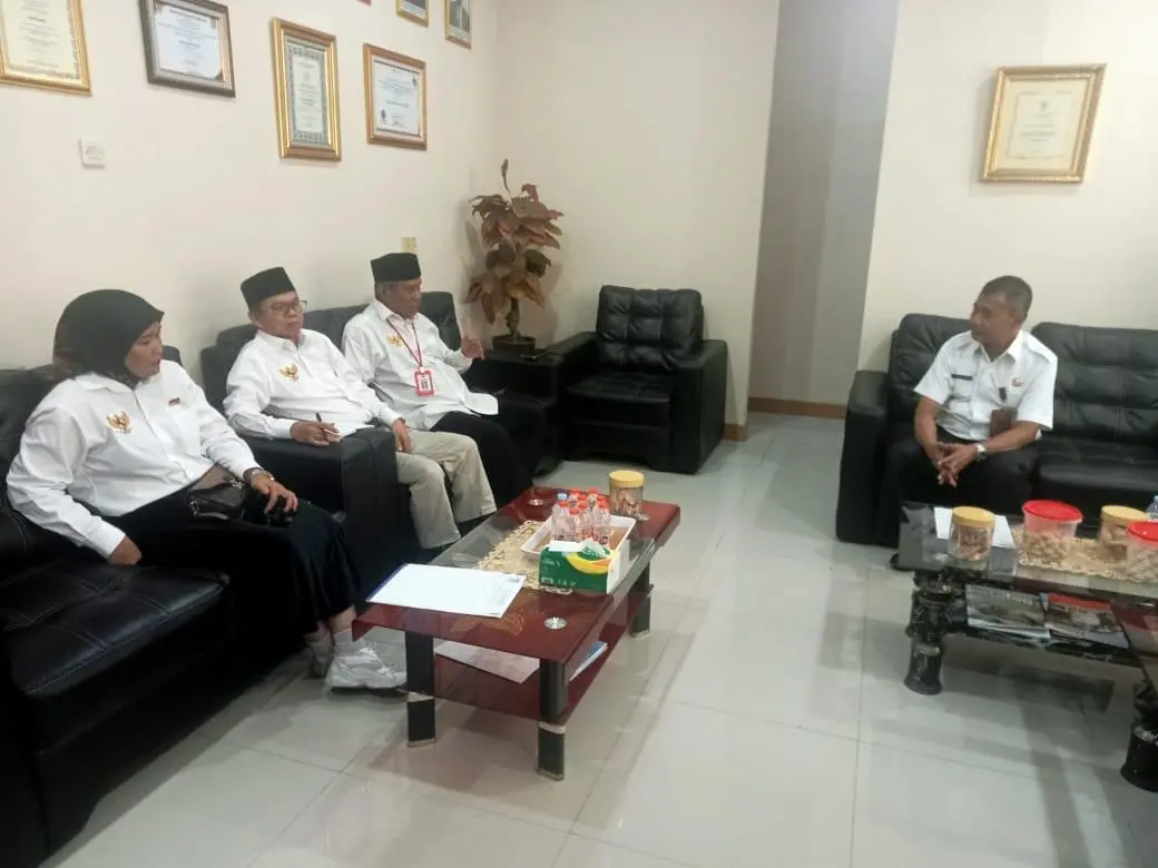 Mediasi dengan Kadisdik, Ketua LSM Lpppi Pertimbangkan Cabut Laporan