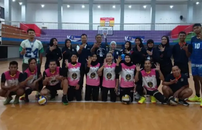 HUT ke-14, NasDem Depok Gelar Turnamen Voli Penuh Semangat