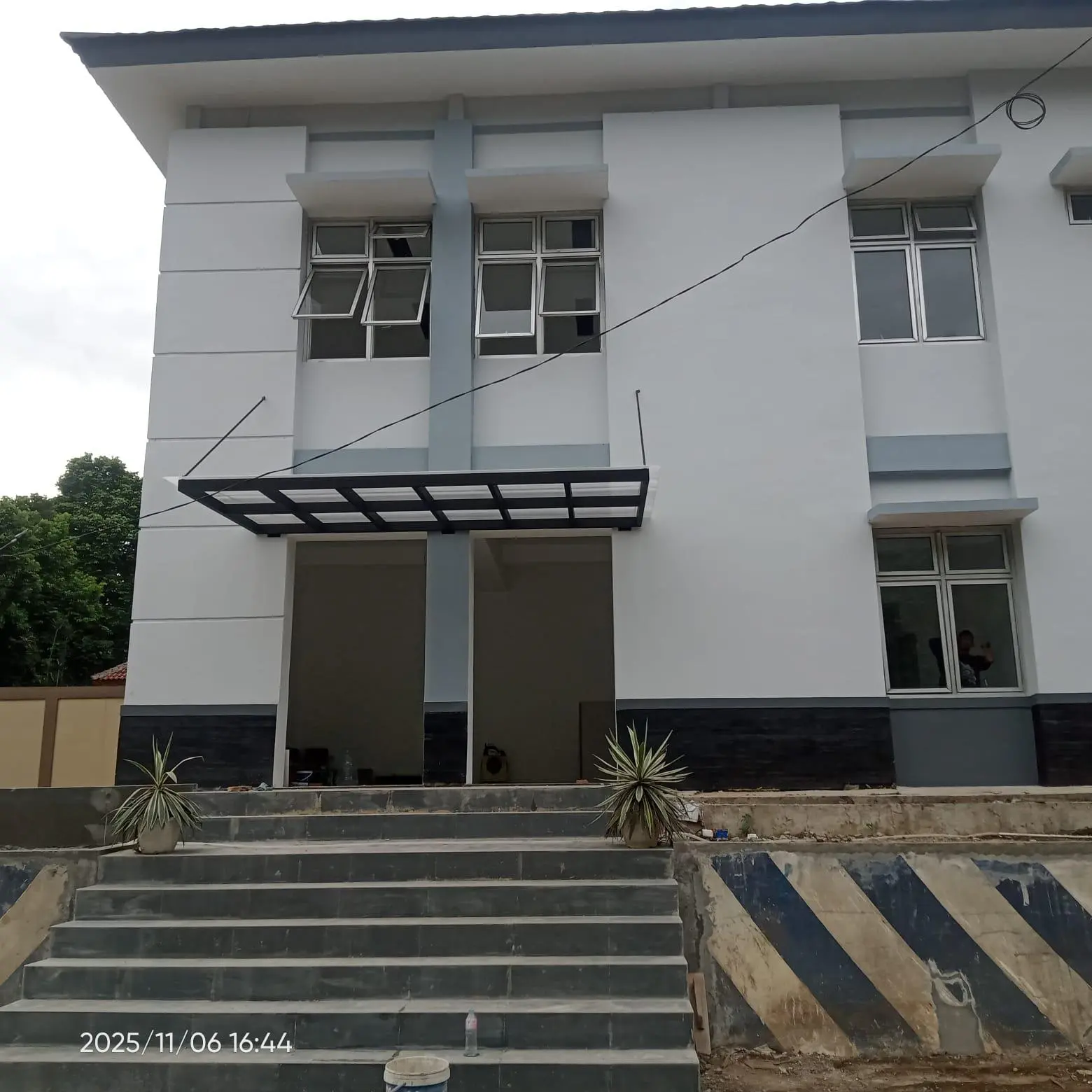 Bangunan Hampir Rampung, Tapi Papan Proyek Tak Ada: Transparansi Pembangunan di Bogor Dipertanyakan