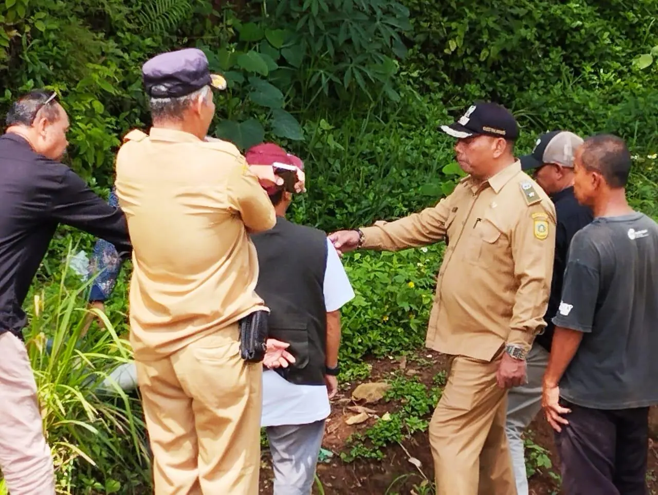 Irigasi Cipalayangan Terputus: Warga Geram, DPUPR Dituding Lakukan Pembiaran!