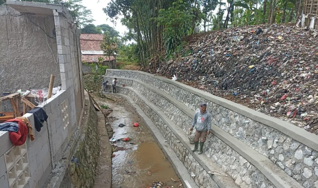 Gunakan Dana Samisade, Desa Batutulis Bangun Infrastruktur Strategis