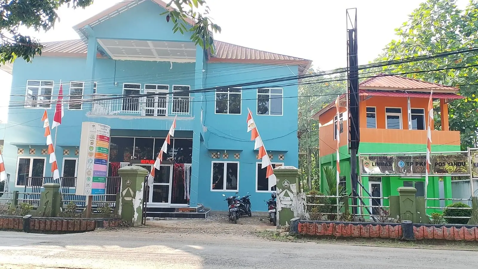 Bangun Gedung Dua Lantai, Kades Rini Prioritaskan Ketahanan dan Layanan Publik