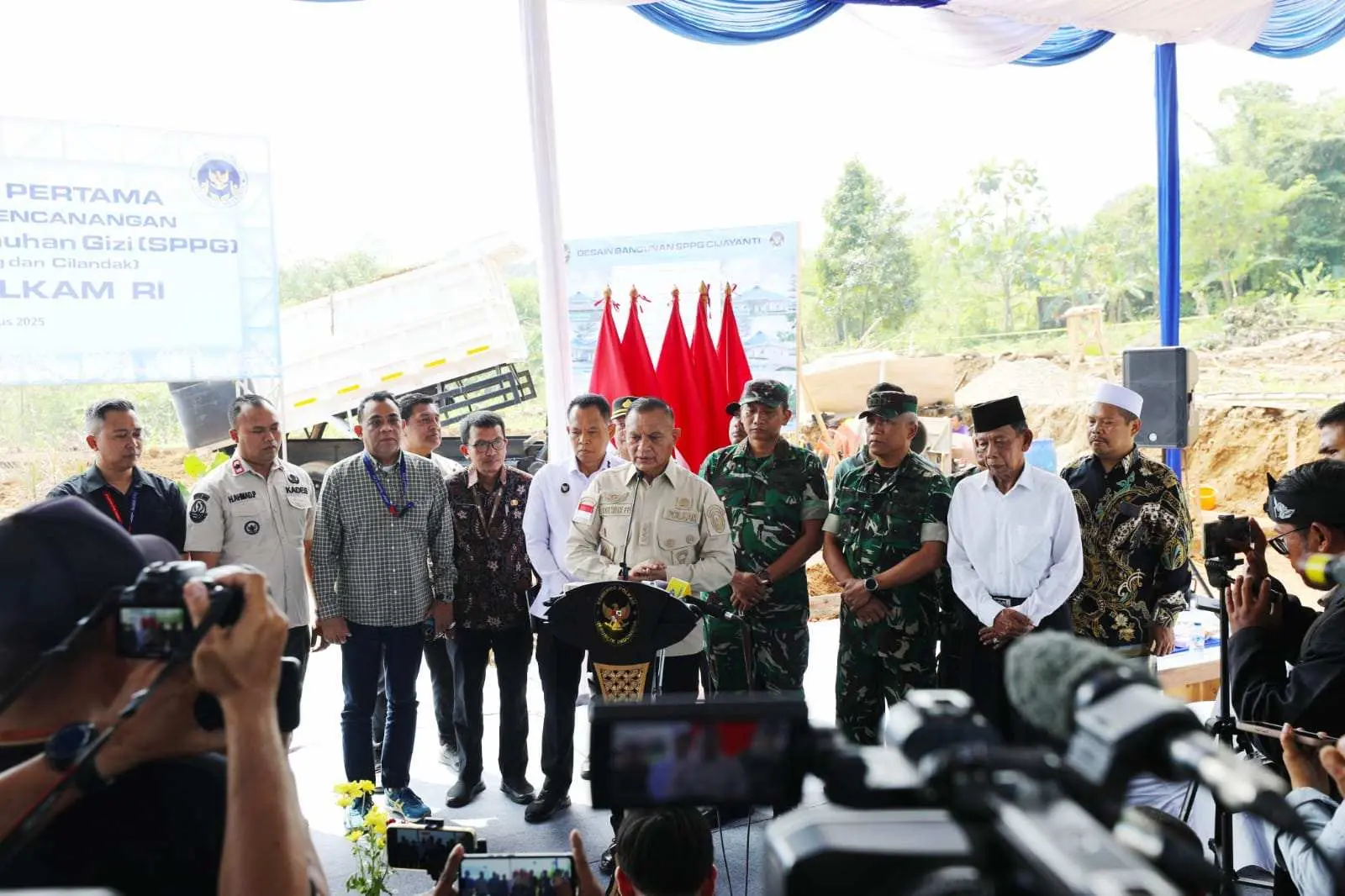 Kemenko Polkam Resmikan SPPG di Bogor, Dorong Akses Gizi Merata