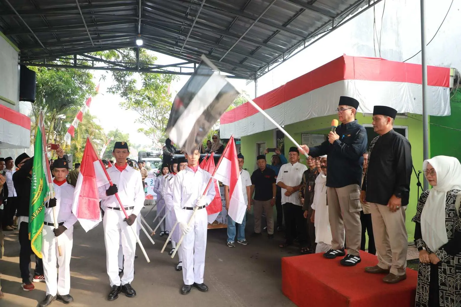 Sekda Bogor Buka MTQ Cibinong 2025, 13 Kendaraan Hias Ramaikan Pawai Ta’aruf