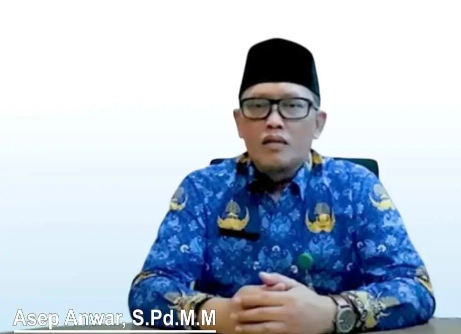 SMAN 3 Cibinong Tegaskan Tidak Jual Seragam, Orang Tua Bebas Beli Sendiri