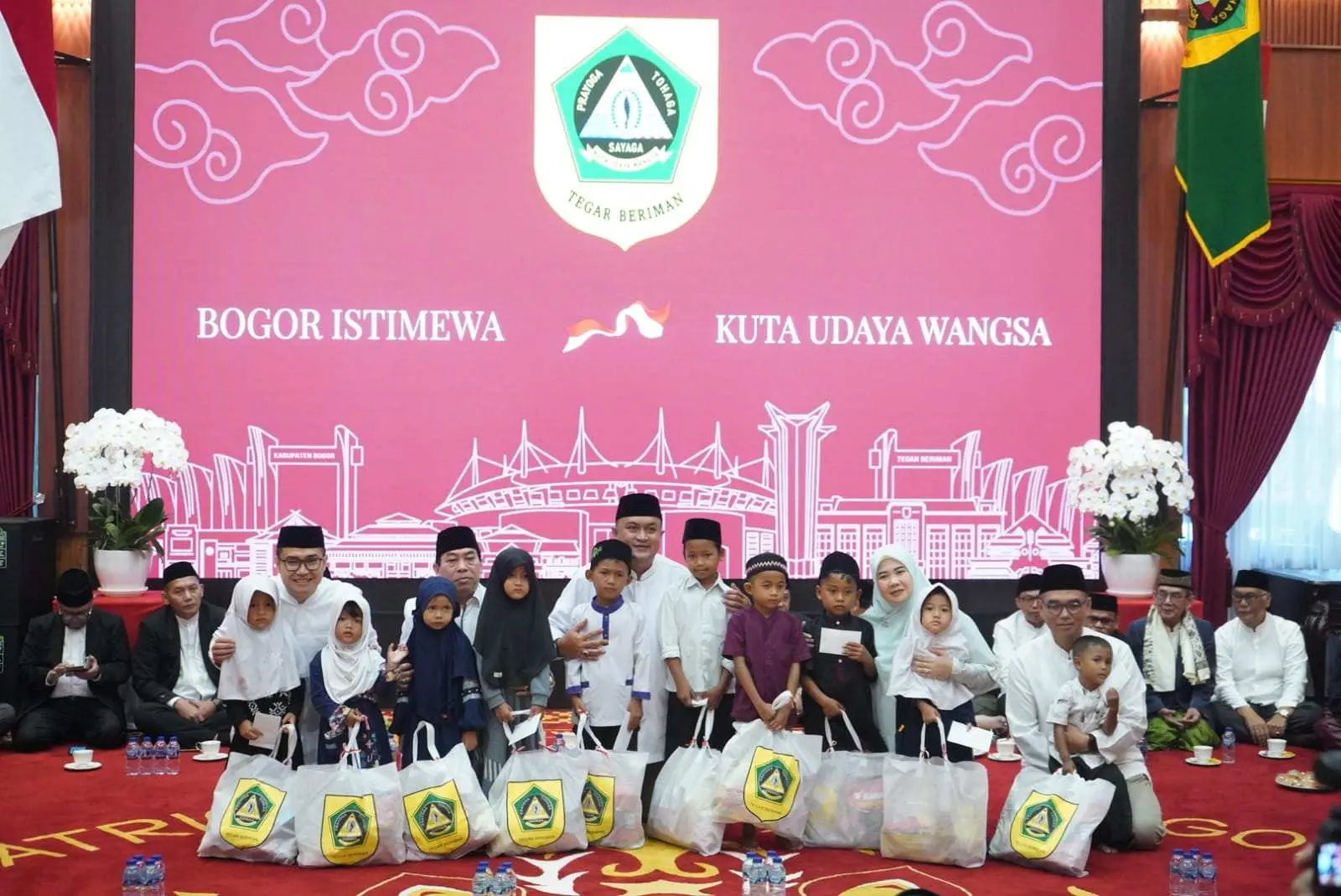 Bupati Bogor Sambut Tahun Baru Islam dengan Aksi Nyata: Santuni Yatim, Dukung UMKM