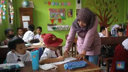 Pendidikan Karakter di Era Digital: Tantangan Guru dalam Membentuk Moral Siswa