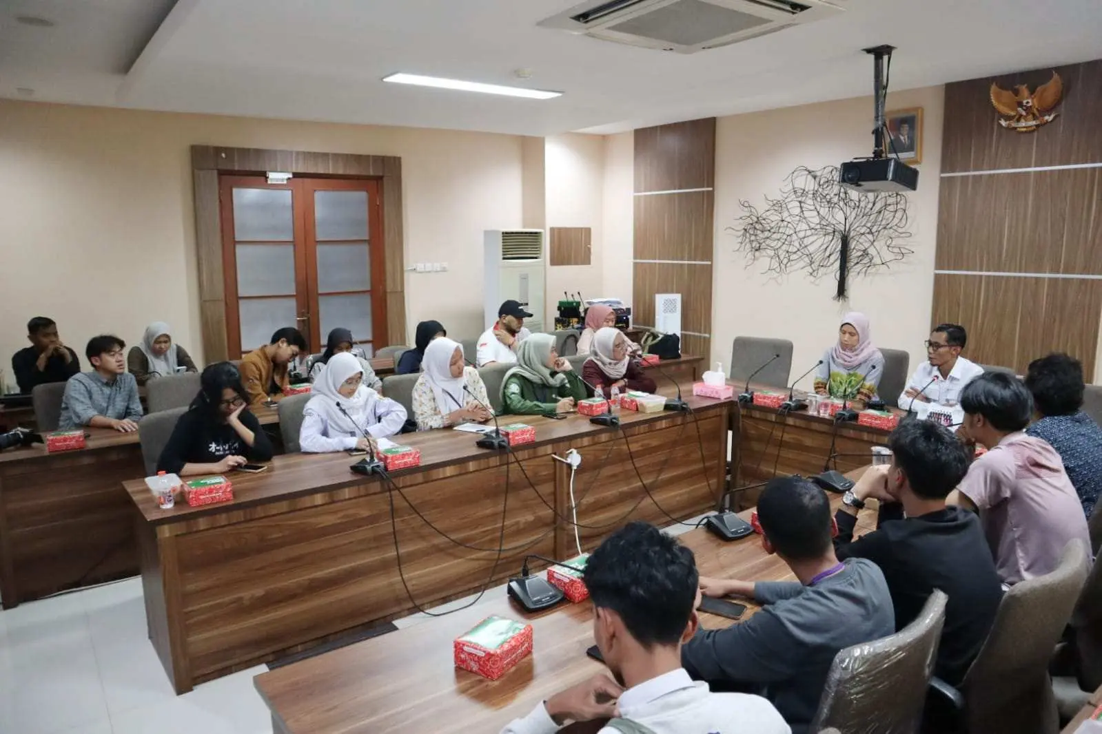 Remaja Depok Suarakan Isu Kekerasan Seksual di DPRD, Komisi D Apresiasi Keberanian Mereka