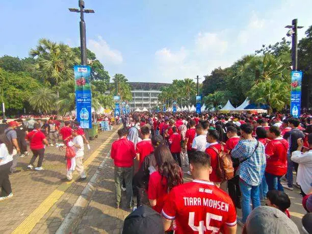Dukung Timnas di Jepang? Cek Rute Termurah ke Stadion dan Tempat Makan Halal di Osaka