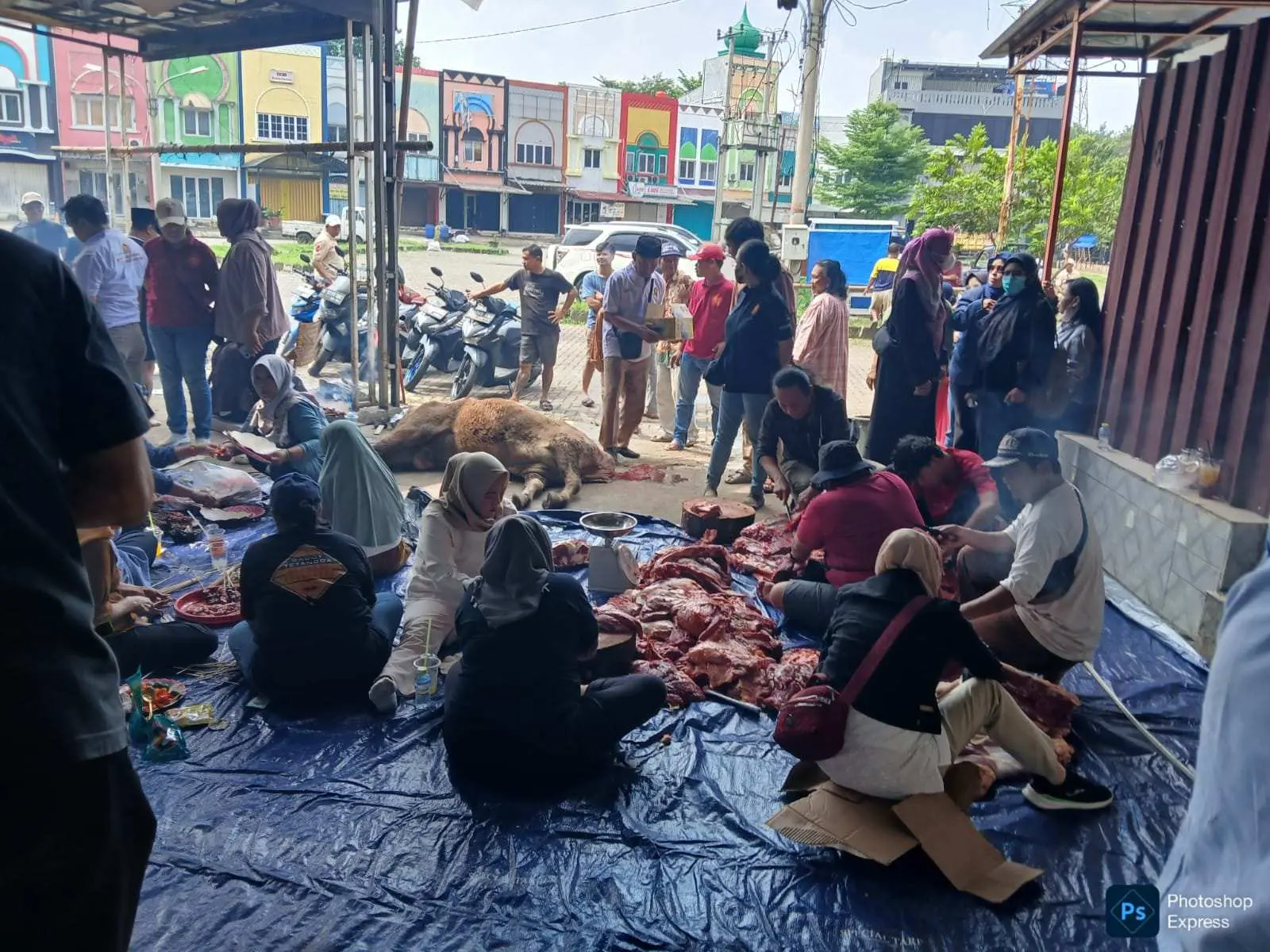 DPC Gerindra Depok Berbagi Kebahagiaan Idul Adha 2025 dengan Kurban 3 Sapi dan 7 Kambing