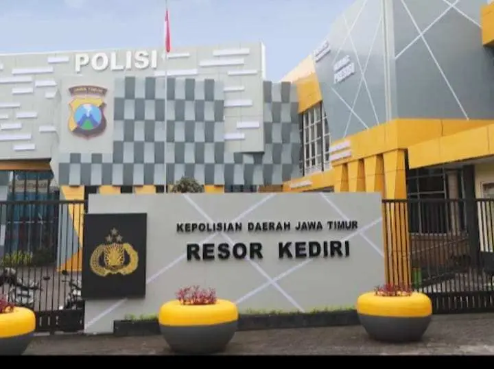 Kontroversi, Sopir Truk Pengangkut Sabun Di Tahan, Di Duga Penggelapan Beras 