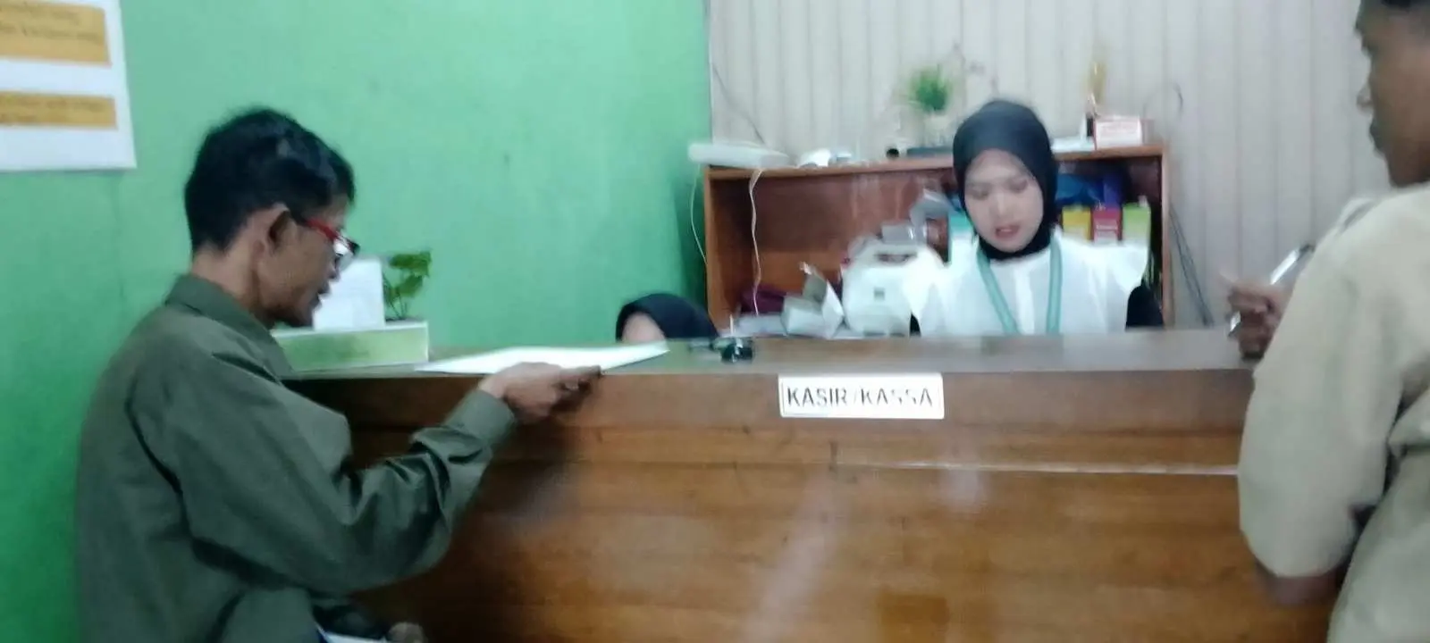 Lapor Pak Gubernur Jabar Dedi Mulyadi, Masih Ada Loh Sekolah Yang Tahan Ijazah Siswanya