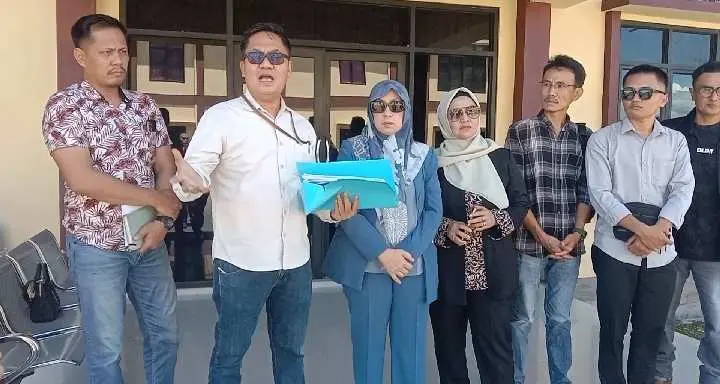Orang Tua Korban Perundungan Remaja Putri Di Pringsewu Lapor Ke Polres Minta Keadilan 