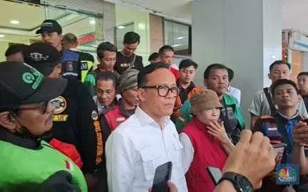 Tega! THR Ojol Cuma Lima Puluh Ribu, Wamennaker Janji Akan Minta Penjelasan Aplikator
