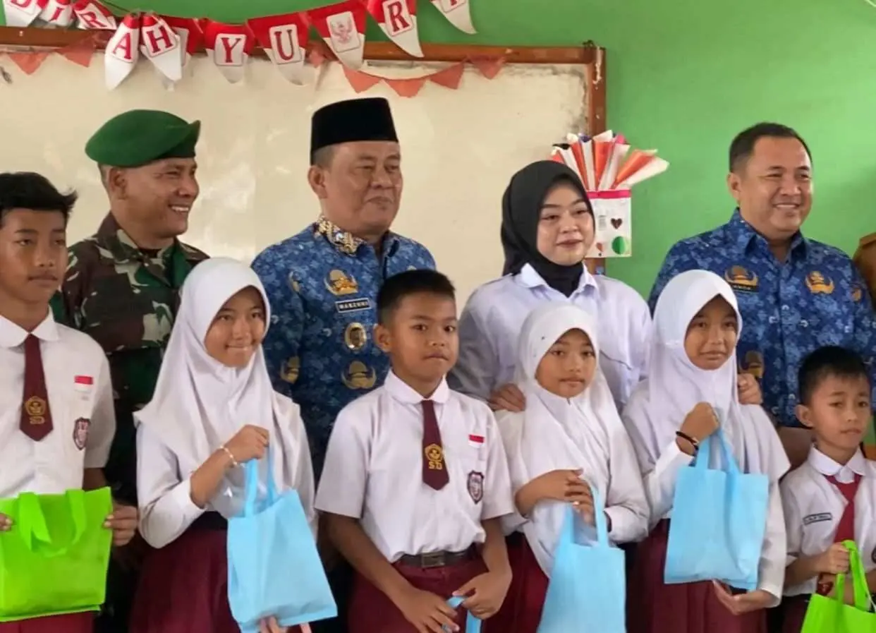 Pemkab Pesawaran Launching Program Makanan Bergizi Gratis di SDN 34 Gedong Tataan