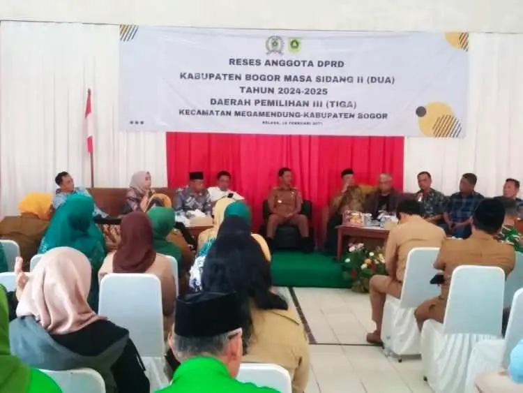 Reses Anggota DPRD Kabupaten di Kecamatan Megamendung, Camat Ridwan Ajukan Rencana Pembangunan Alun-alun
