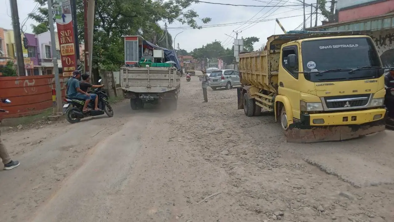 Janji Gubernur Jabar KDM Untuk Perbaiki Ruas Jalan Provinsi Dinanti Para Kades dan Aktivis Kecamatan Parungpanjang