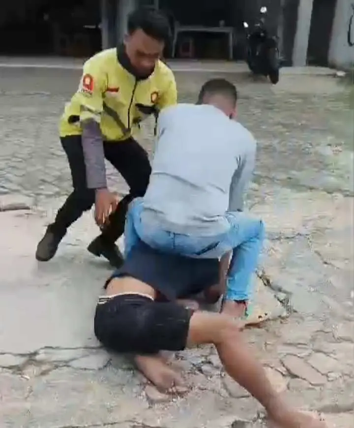 Pelaku Curanmor Bersenjata Api Terlibat Baku Tembak dengan Polisi di Lampung