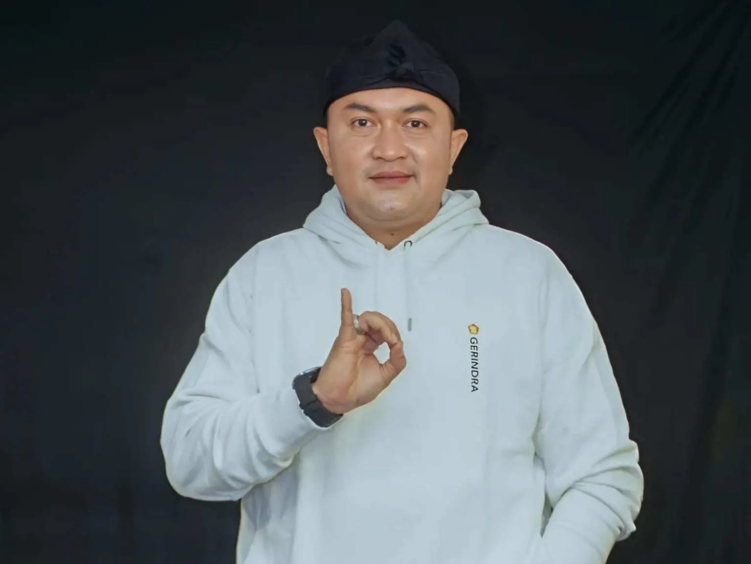 Meski Fokus Hadapi Debat Kedua, Cabup Rudy Susmanto Sempatkan Beri Dukungan Ke Timnas Indonesia Vs Arab Saudi