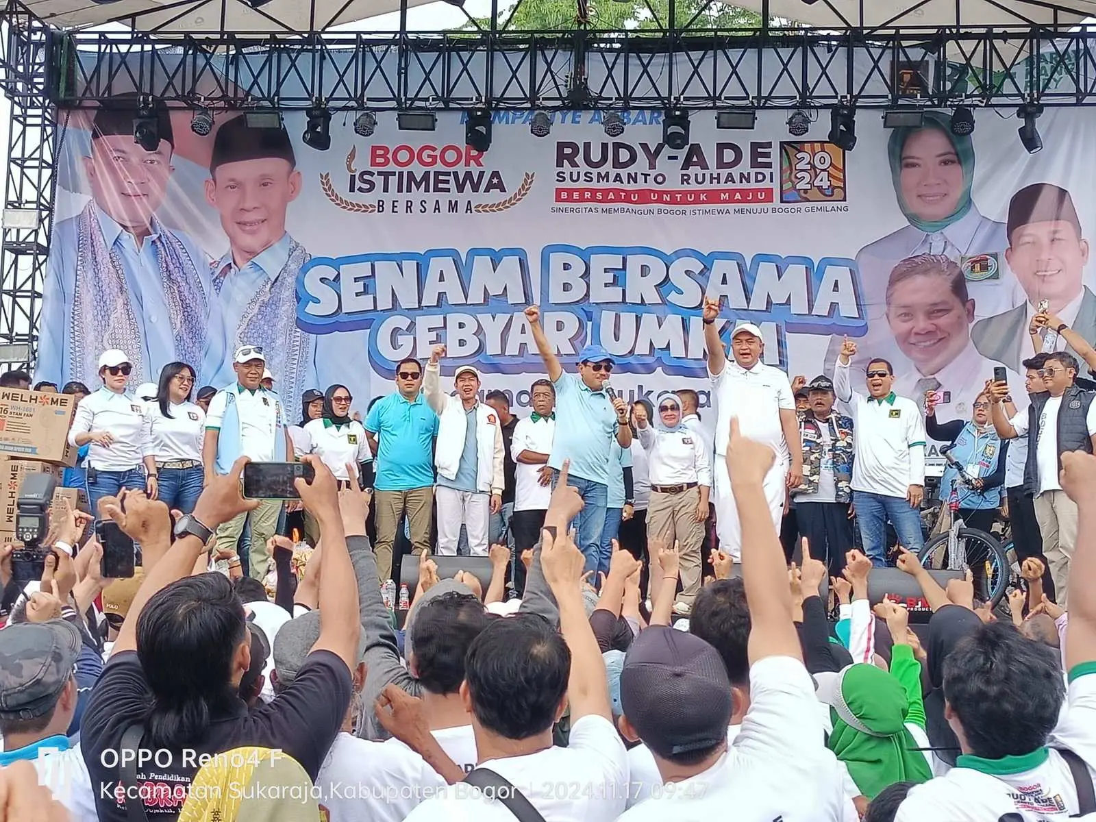 Ribuan Warga Cijujung Ikuti Senam Bersama dan Gebyar UMKM Bersama Cabup Bogor Rudy Susmanto