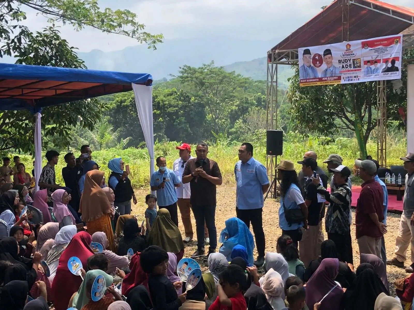 Sapa Warga 5 Desa di Kecamatan Citeureup, Cabup Bogor Rudy Susmanto Sampaikan Program Strategis Paslon Nomor Urut 1