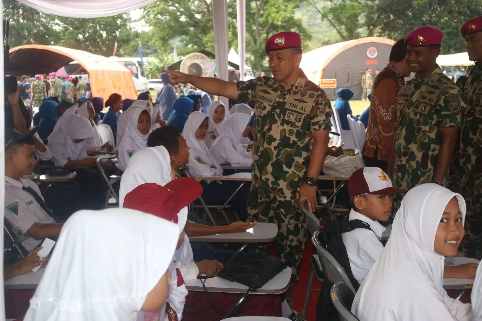 HUT ke 79 Korps Marinir, Brigif 4 Mar/BS Gelar Baksos dan Bakkes