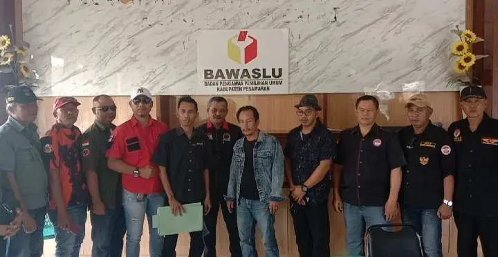 Sejumlah LSM dan Ormas Laporkan Paslon Nomor Urut 1 dan KPU ke Bawaslu