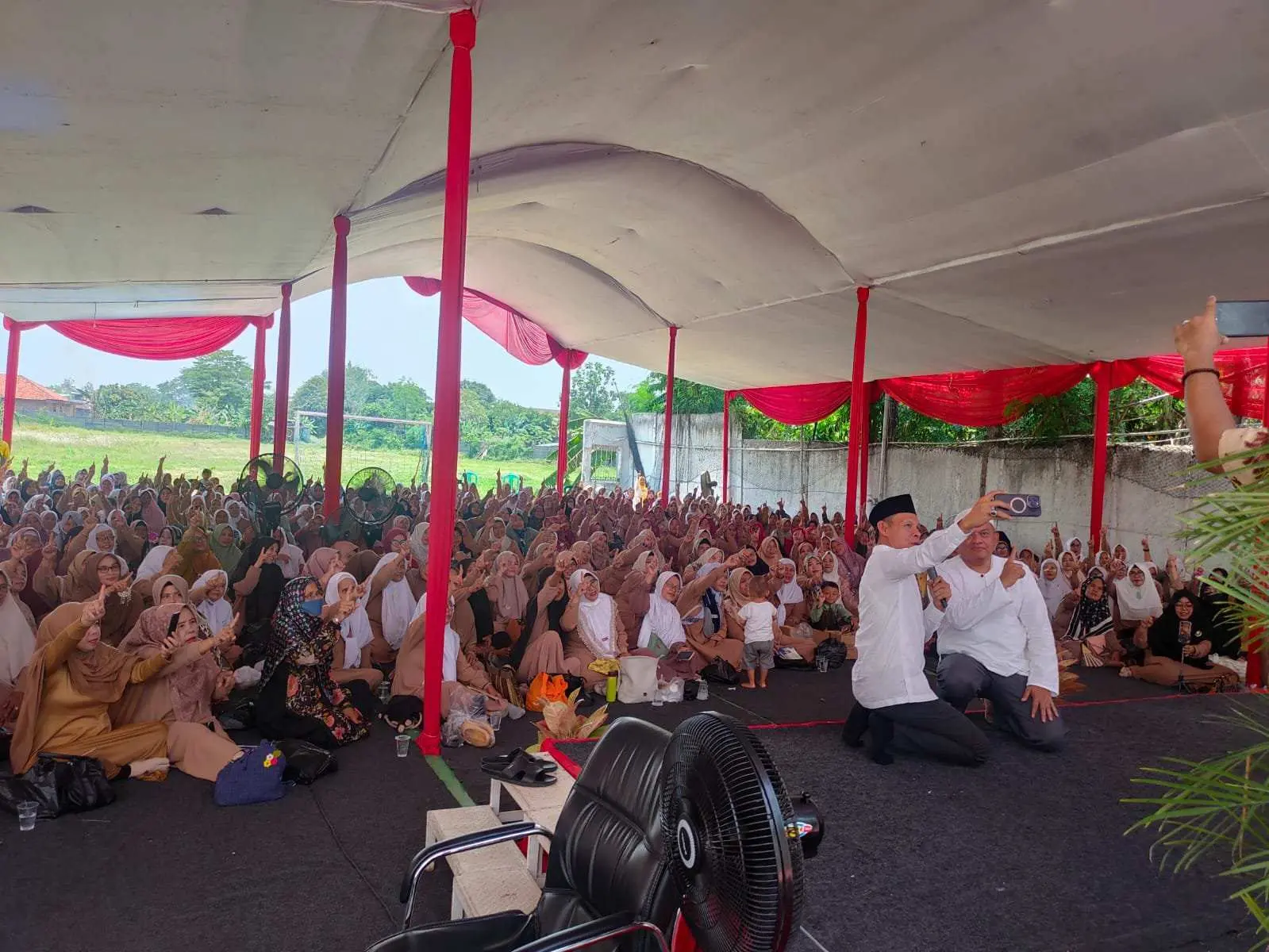 Cawabup Bogor JaroHadiri Maulid Nabi Muhammad Saw di Masjid