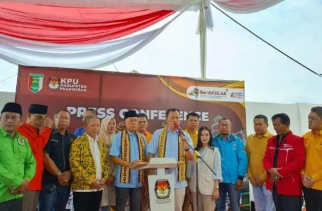 Resmi Daftar Ke KPU, Pasangan Aris Sandi dan Supriyanto Patahkan Isu Kotak Kosong di Pilkada Pesawaran