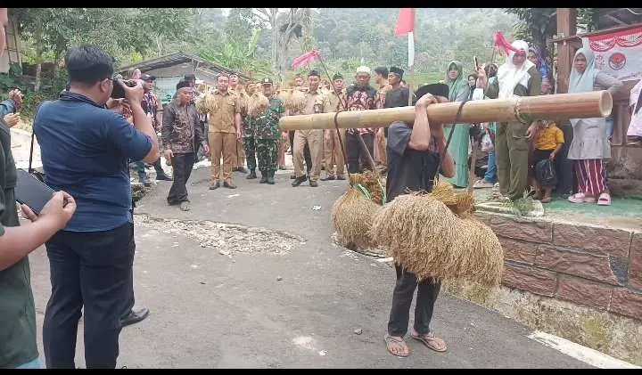 Tokoh Dan Masyarakat Malasari Sangat Apresiasi Prosesi Pengembalian Bendera Pusaka