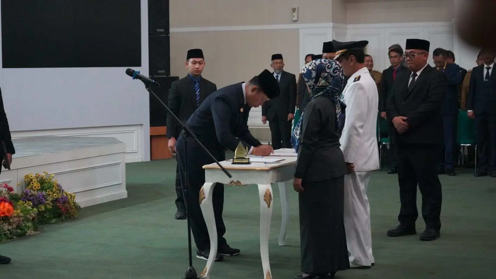 Pj Bupati Bogor Asmawa Tosepu Minta Pejabat yang Dilantik Harus Punya Terobosan