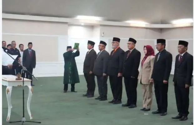 Asmawa Tosepu Lantik Pejabat Dilingkup BPBD Dan Sekertariat DPRD