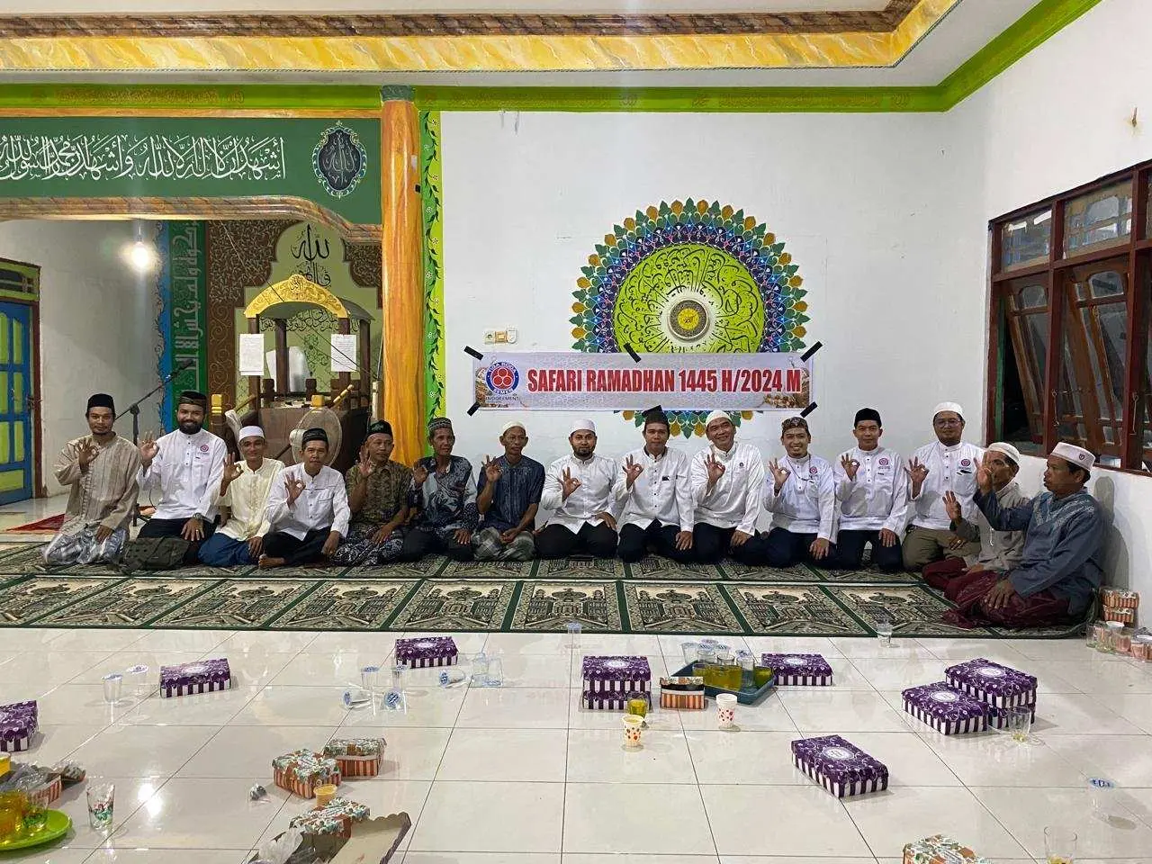 Indocement Salurkan Bantuan  Beras Serta Santunan Yatim Piatu 