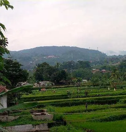 Cuma 10 Ribu Rupiah, Mata Dimanja Panorama Indah Gunung Salak Endah