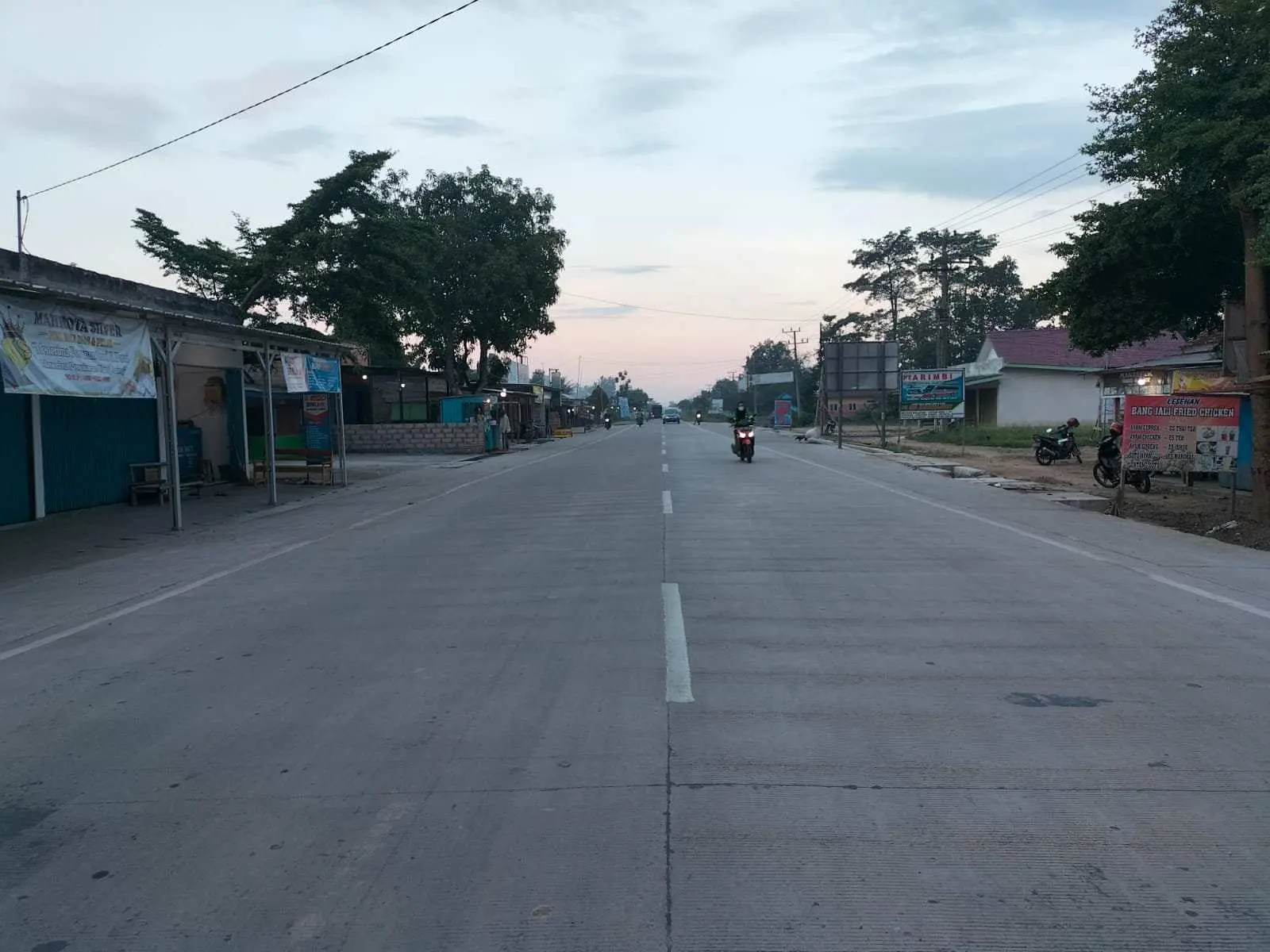 Senyum Masyarakat Pasca Perbaikan Jalan Sido Binangun – Cabang